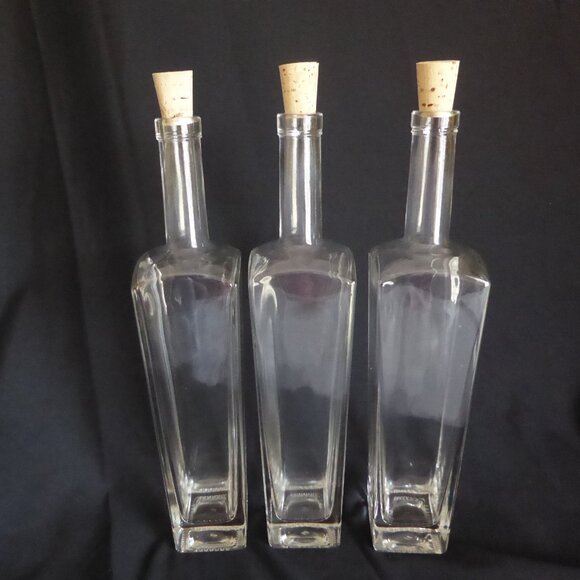 3 NEW 13.5” 750ml NEW YORKER CLEAR GLASS SPIRITS WINE BOTTLE SET BAR TOP FINISH - Picture 1 of 8
